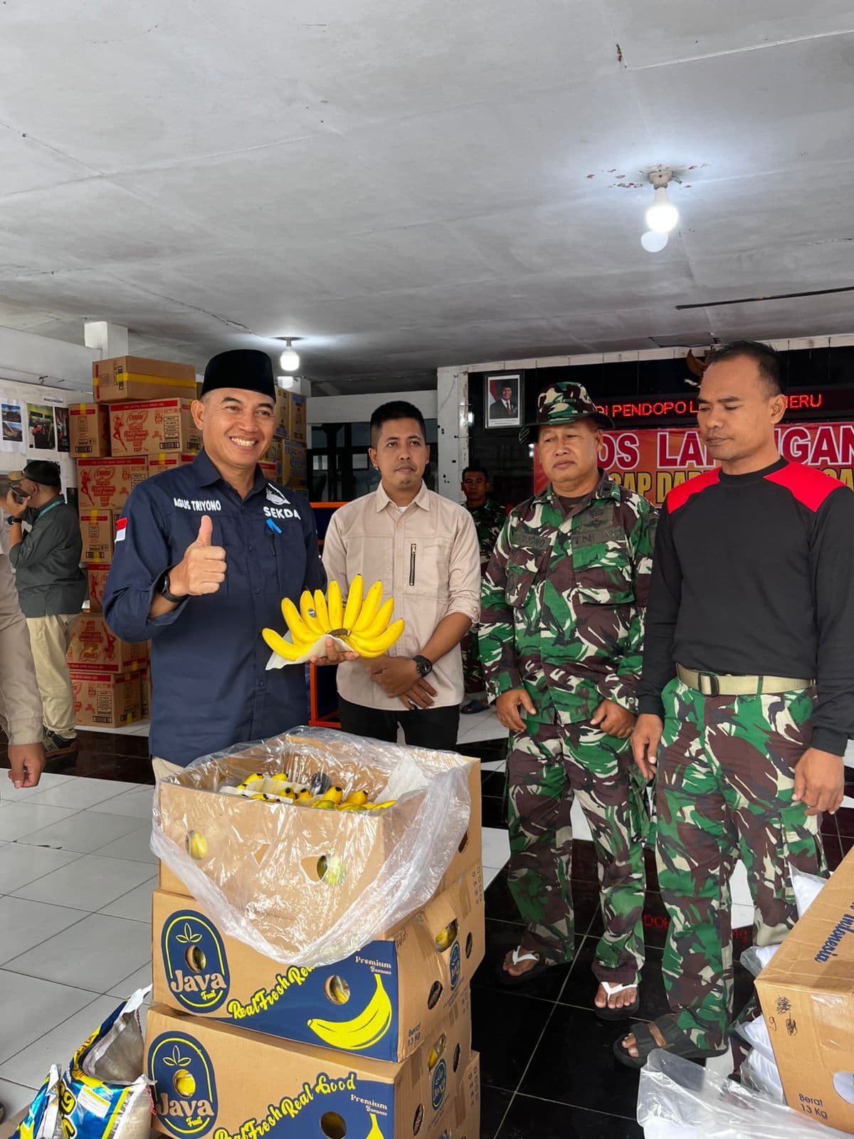 Java Fruit mendistribusikan pisang Cavendish kepada pejabat pemerintah daerah Lumajang